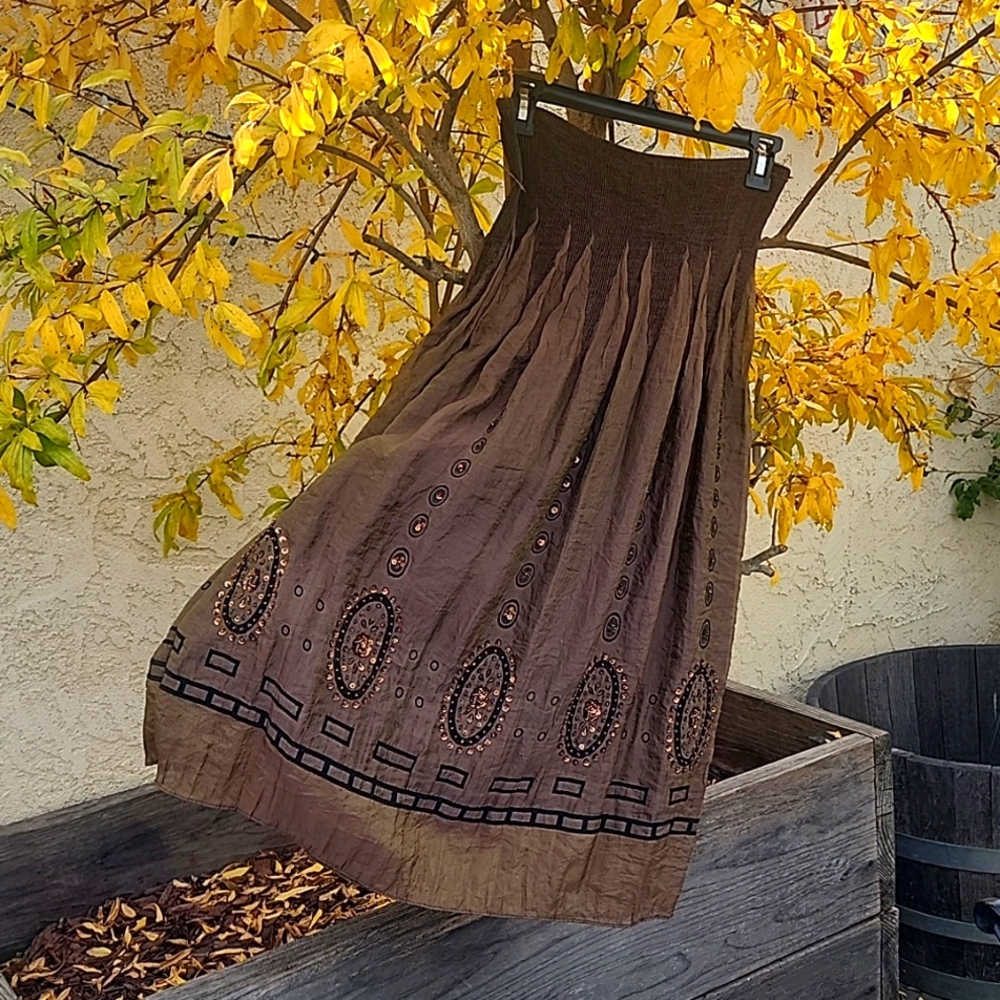 Brown skirt with copper sequins